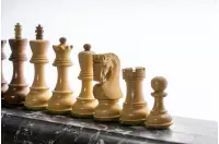 Figury szachowe Zagreb Akacja indyjska/Bukszpan 3,75 cala Rzeźbione Drewniane Figury szachowe Zagreb Akacja indyjska/Bukszpan 3,75 cala Rzeźbione Drewniane